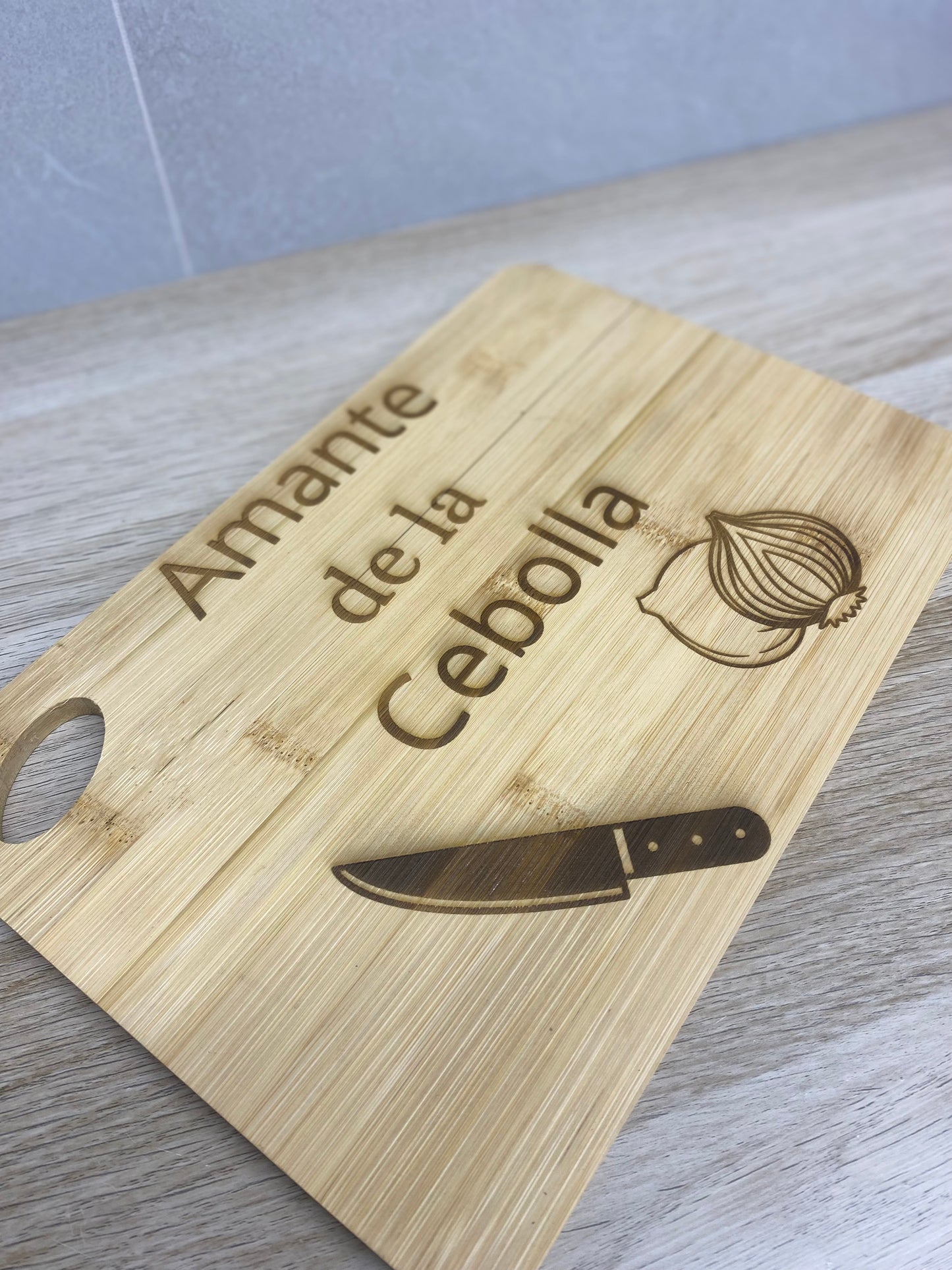 Tabla de madera amante de la cebolla