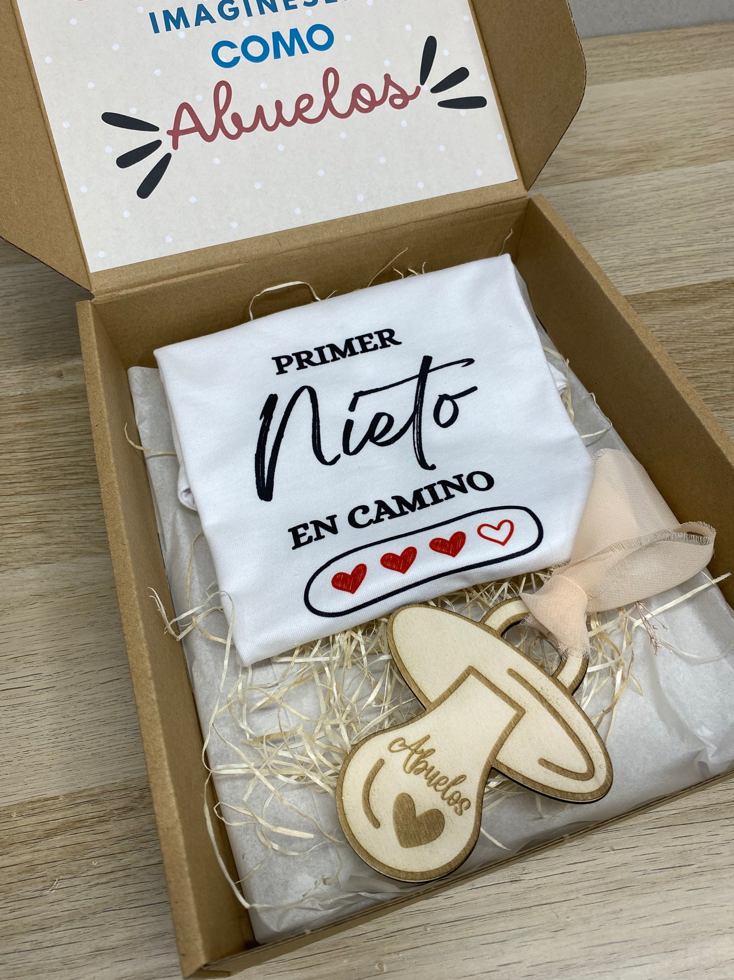 Caja “Vais a ser abuelos”
