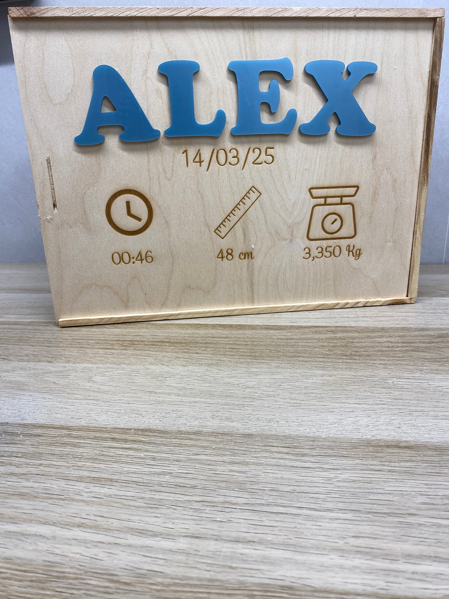 Caja bebe recuerdos 1 año , personalizada