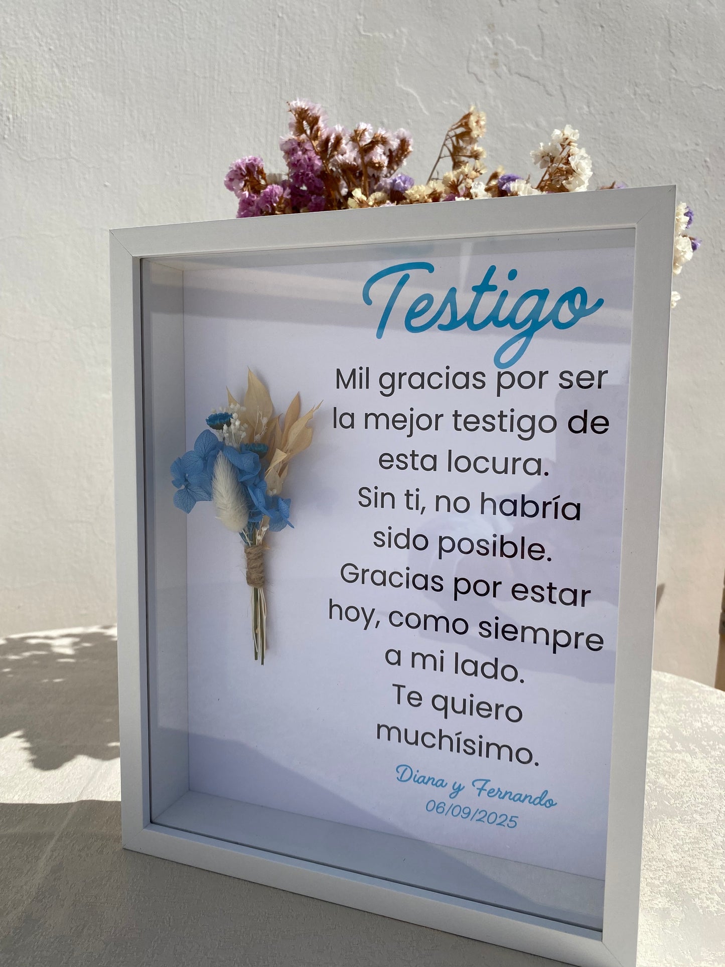 Cuadro personalizado para testigo con flor preservada – Regalo emotivo de boda