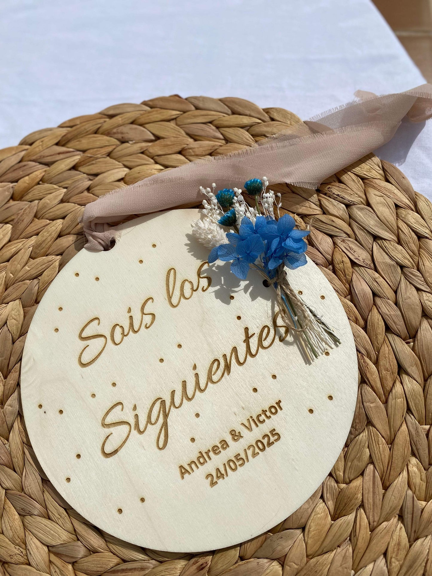 Placa sois los siguientes con flor preservada boda - REGALA AMOR