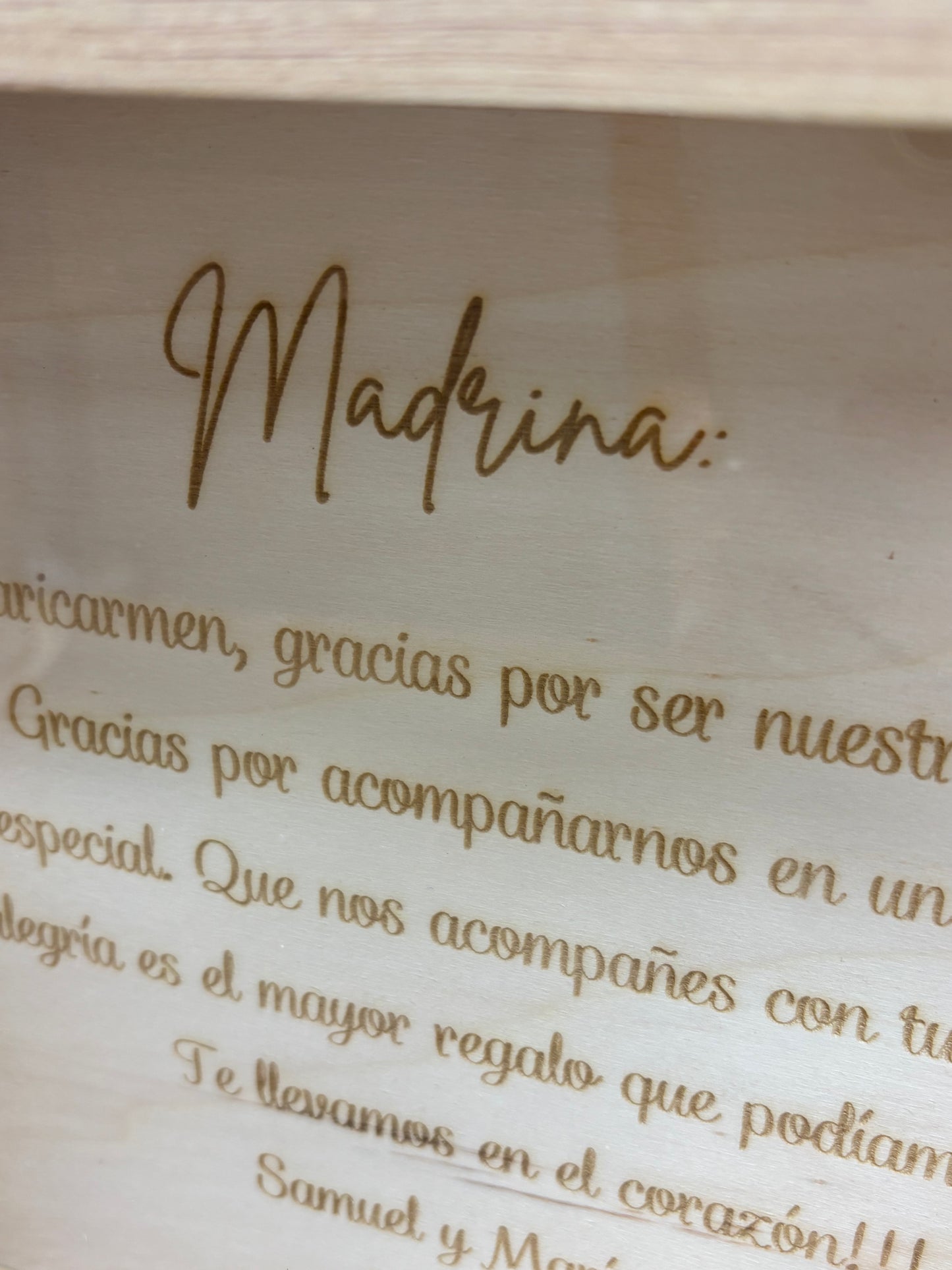 Cuadro personalizado en madera con flor preservada | Regalo decorativo