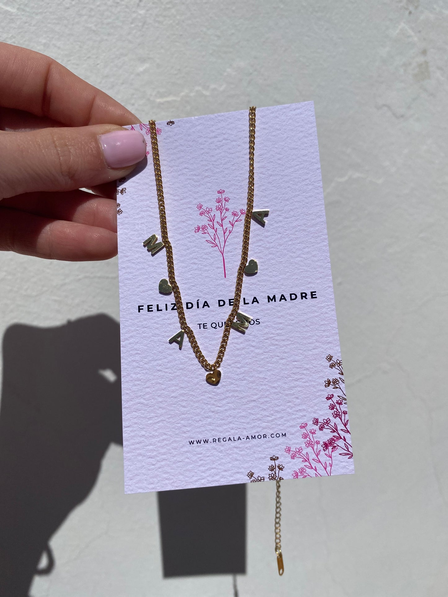 Collar mamá con tarjeta personalizada