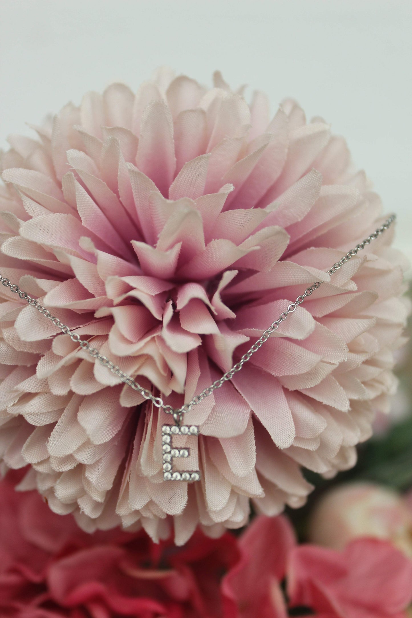 Collar inicial brillo - REGALA AMOR