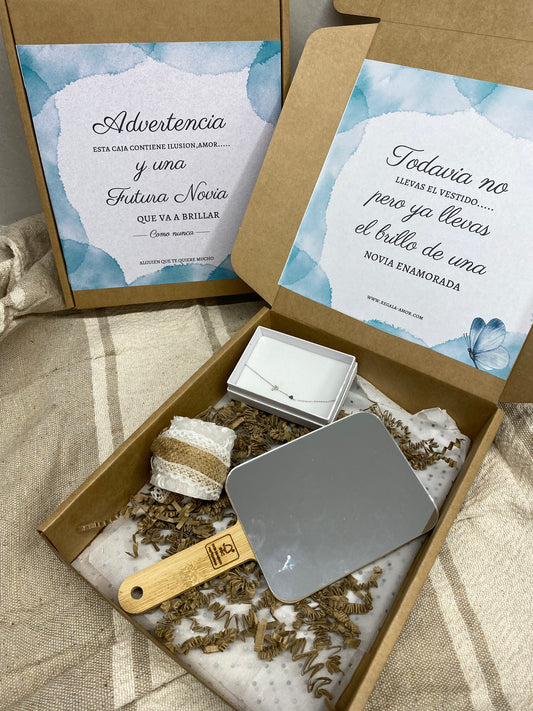 Caja Regalo para Novia – Espejo, Pulsera y Vela Personalizada