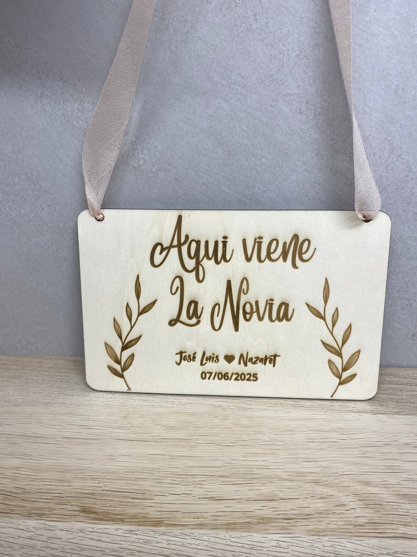 💍✨ Cartel “Aquí viene la novia” personalizado