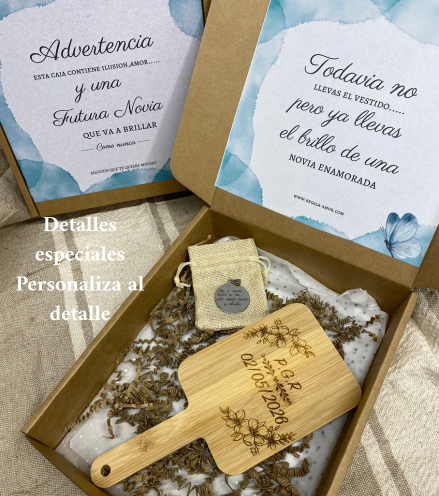 Caja Regalo para Novia – Espejo, medalla de ramo Personalizada