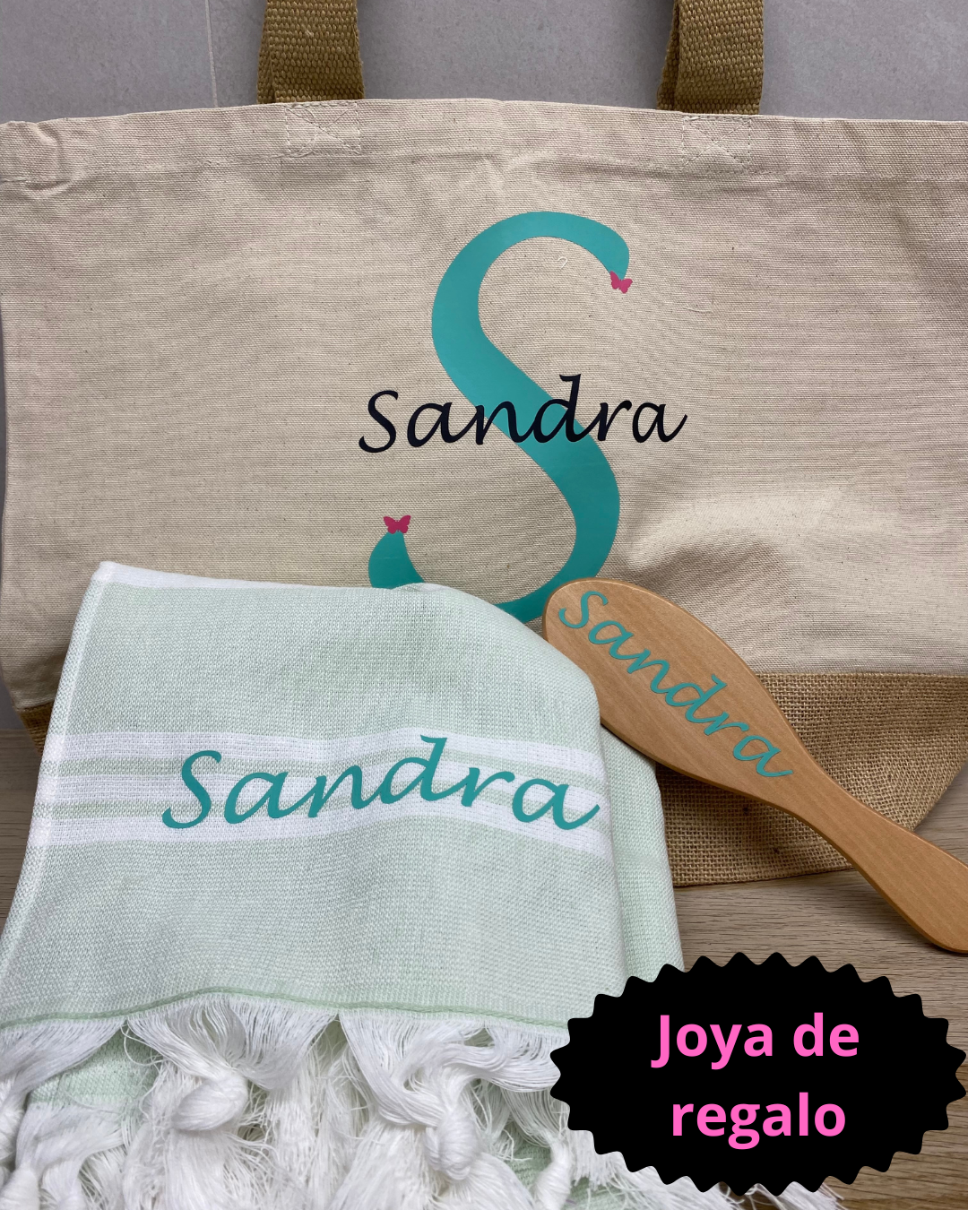 Pack Verano Personalizado: Bolsa + Toalla + Peine con Nombre Bordado