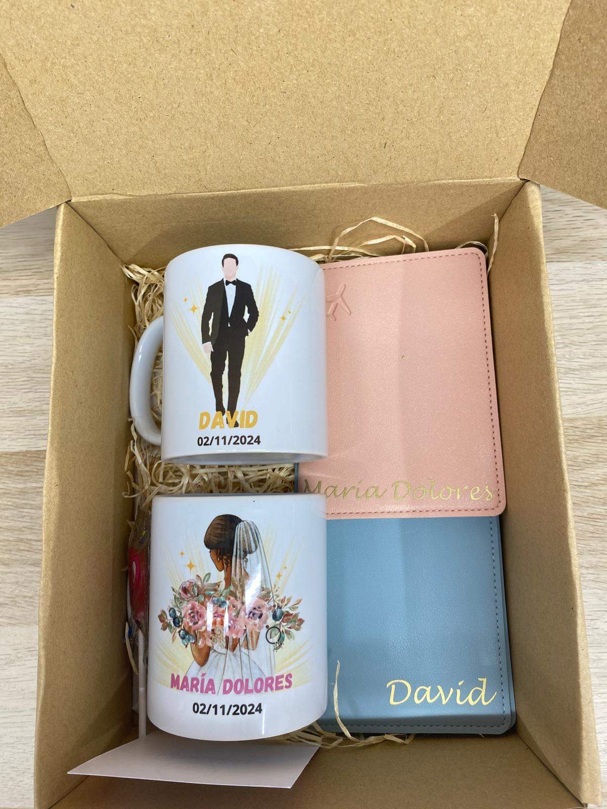 Caja personalizada Tazas + Pasaportes - REGALA AMOR