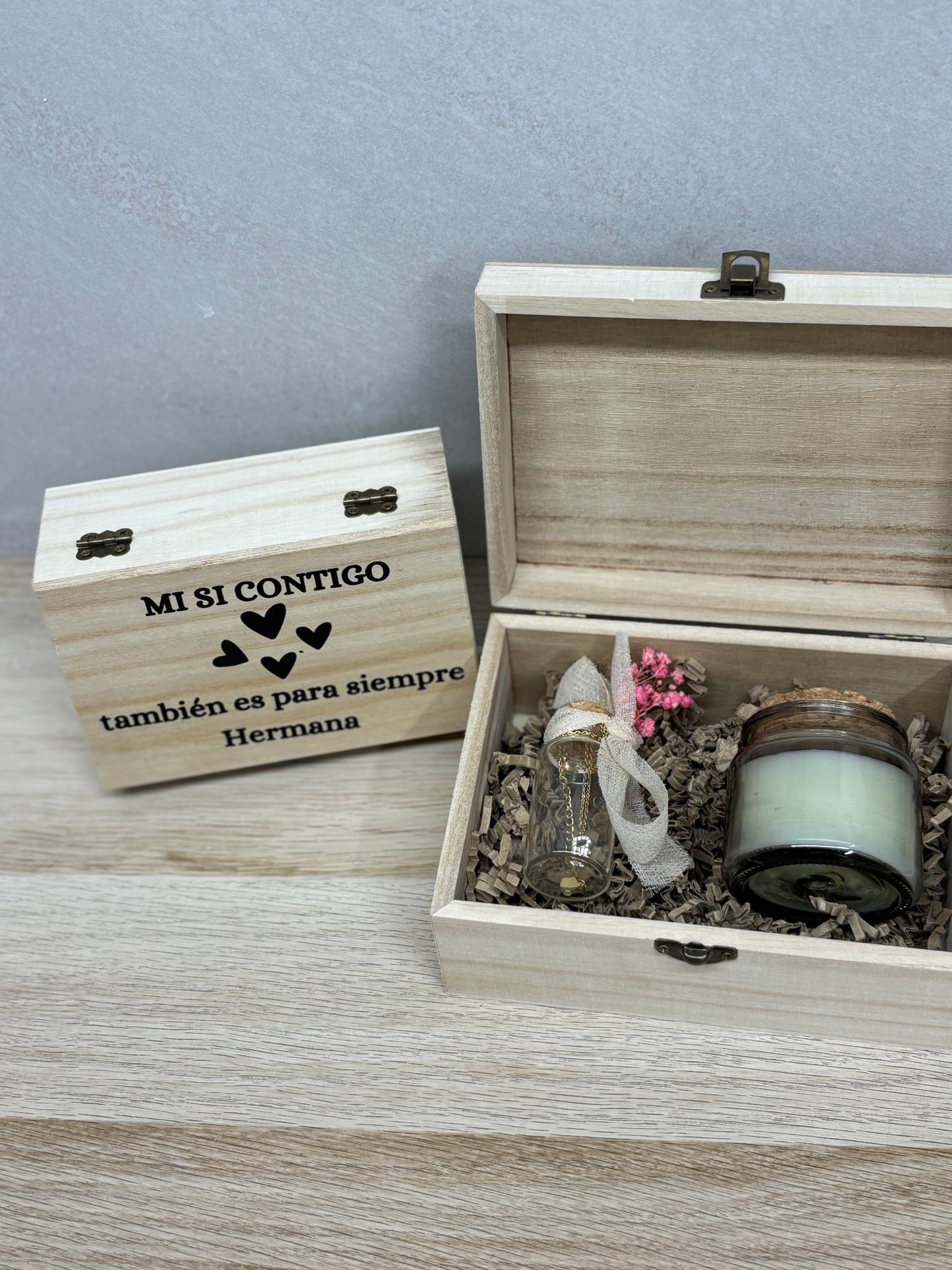 Regalo Boda Hermana – Caja Madera con Collar y Vela Personalizado