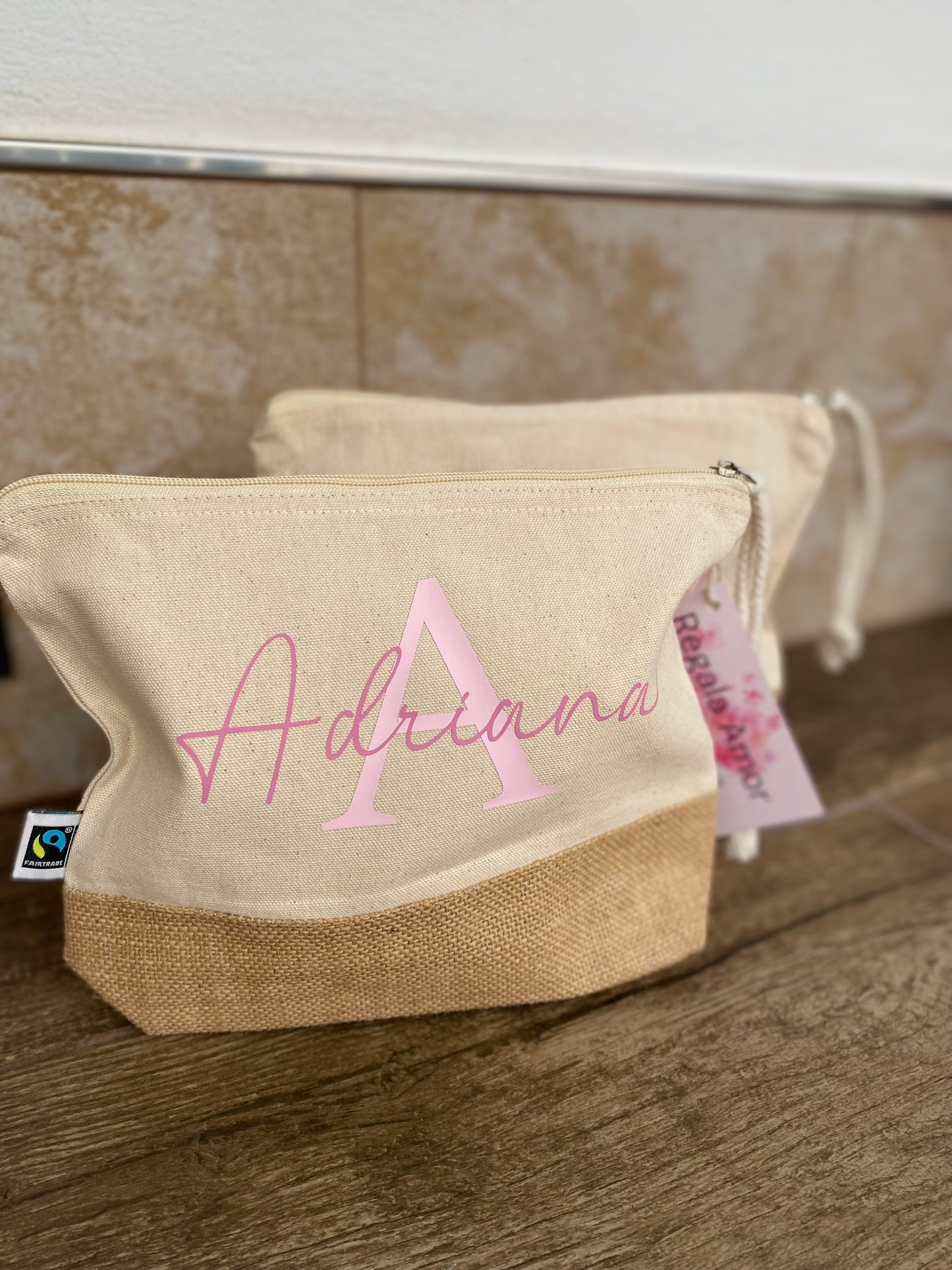 Neceser personalizado con nombre y inicial