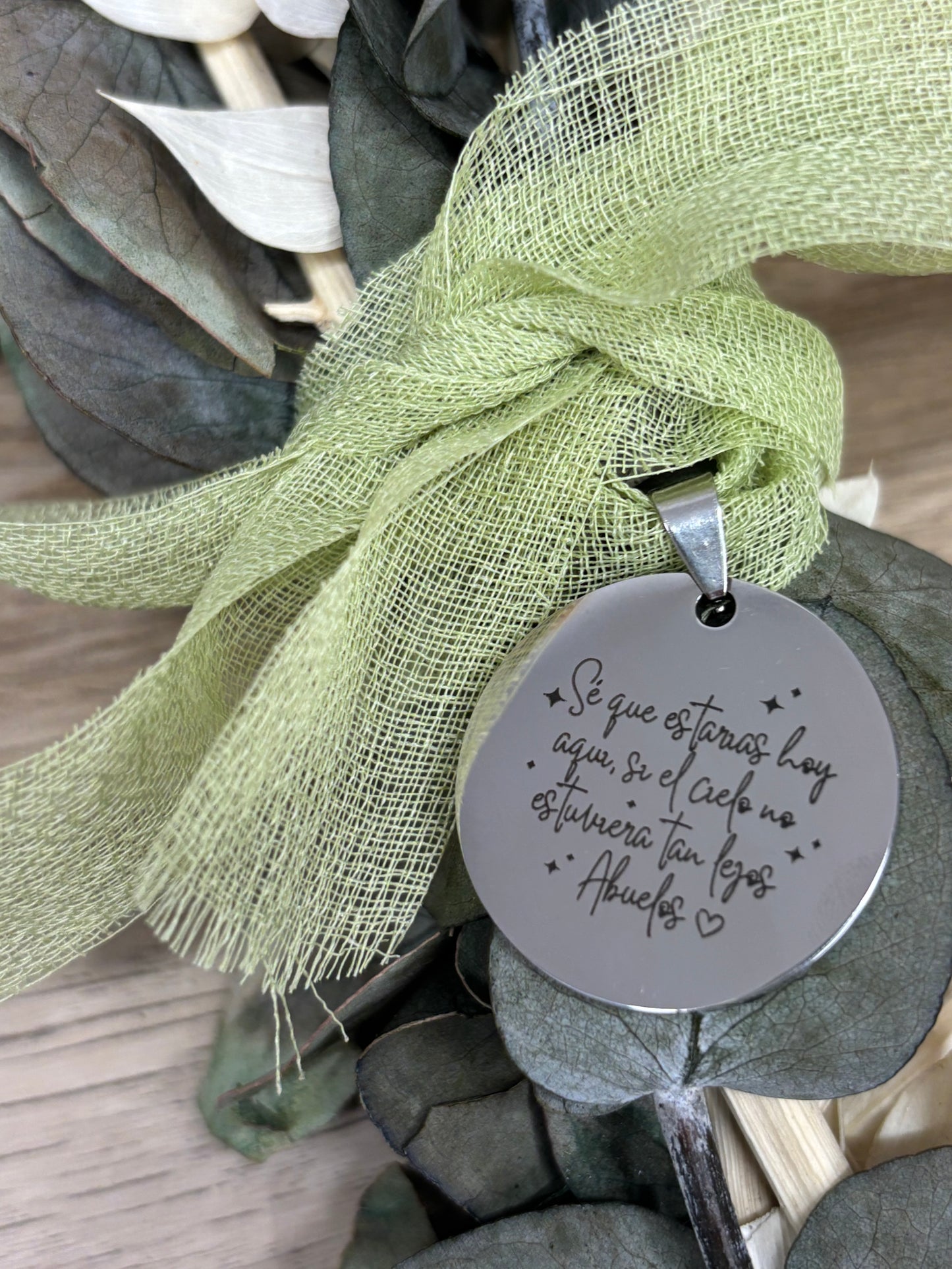 Medalla de ramo para novia | Detalle especial y emotivo – Regala Amor