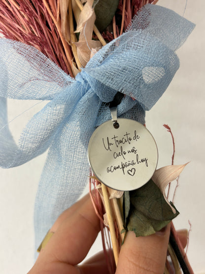 Medalla ramo de novia personalizada un trocito de cielo nos acompaña hoy