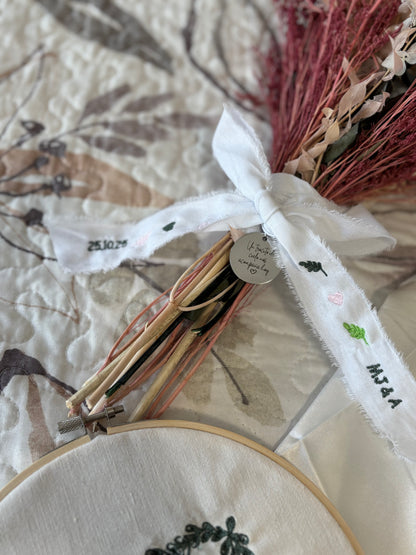 Cinta de ramo bordada personalizada