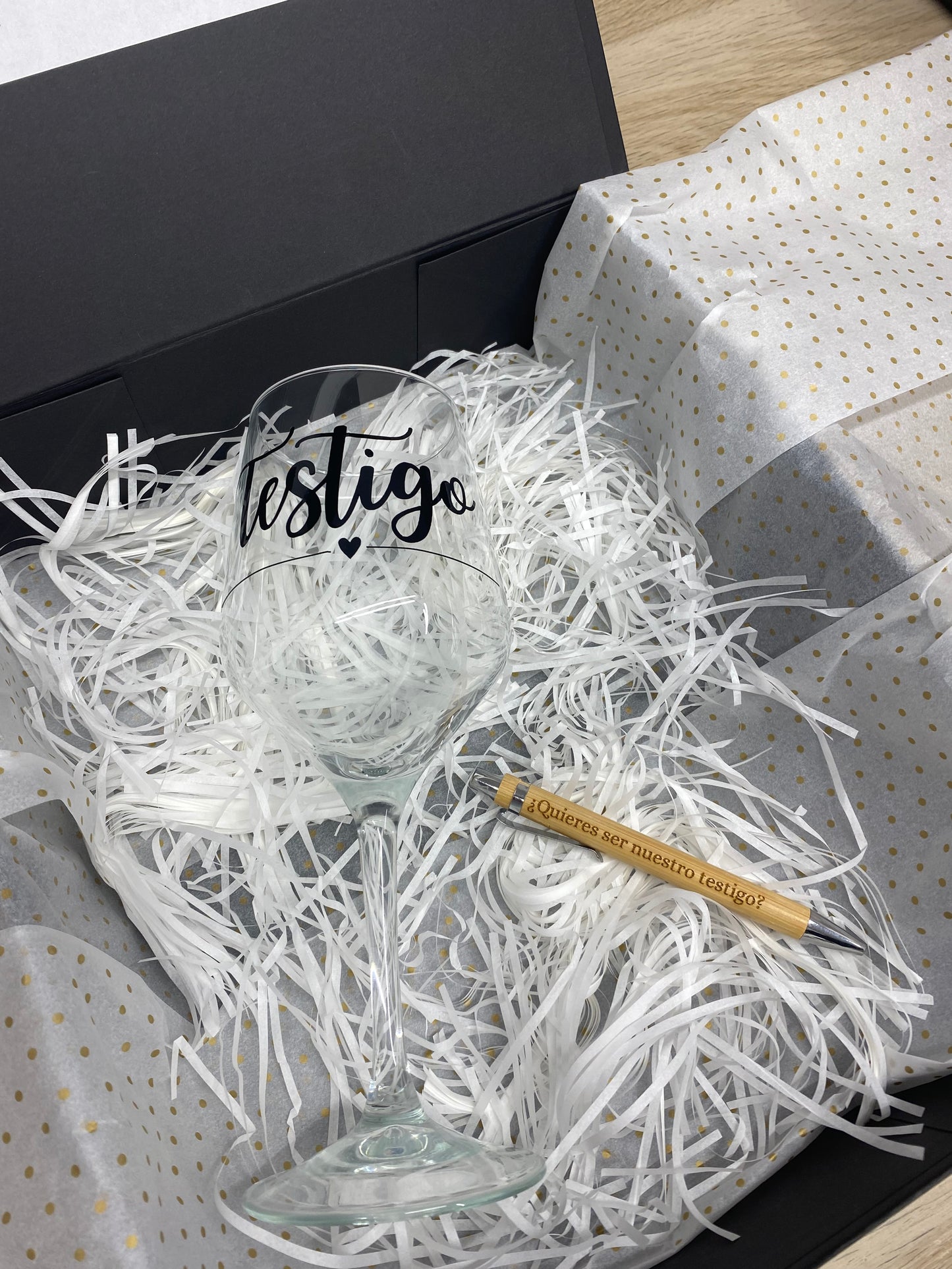 Caja testigo boda: copa + bolígrafo + estuche personalizado