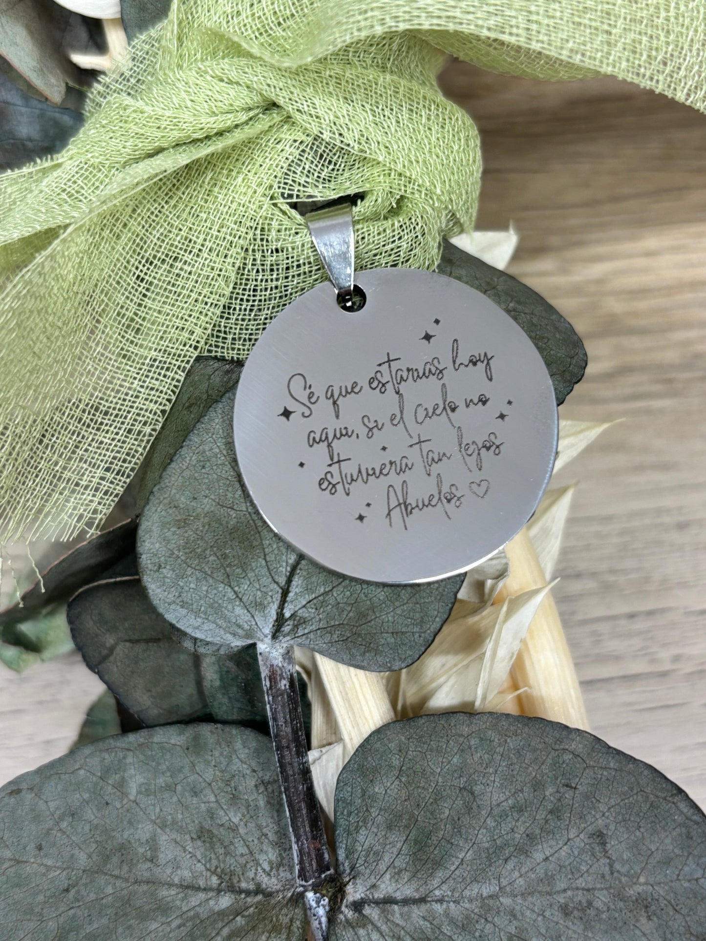 Medalla de ramo para novia | Detalle especial y emotivo – Regala Amor