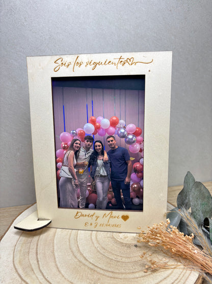 Marco de Madera “Sois los siguientes” Personalizado | Regalo Original para Bodas