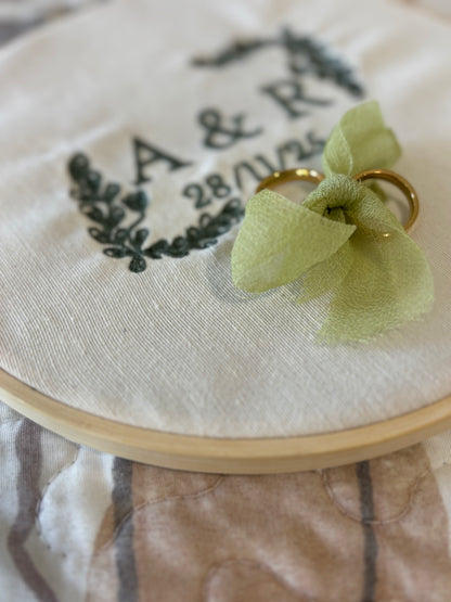 Porta alianzas bordado personalizado