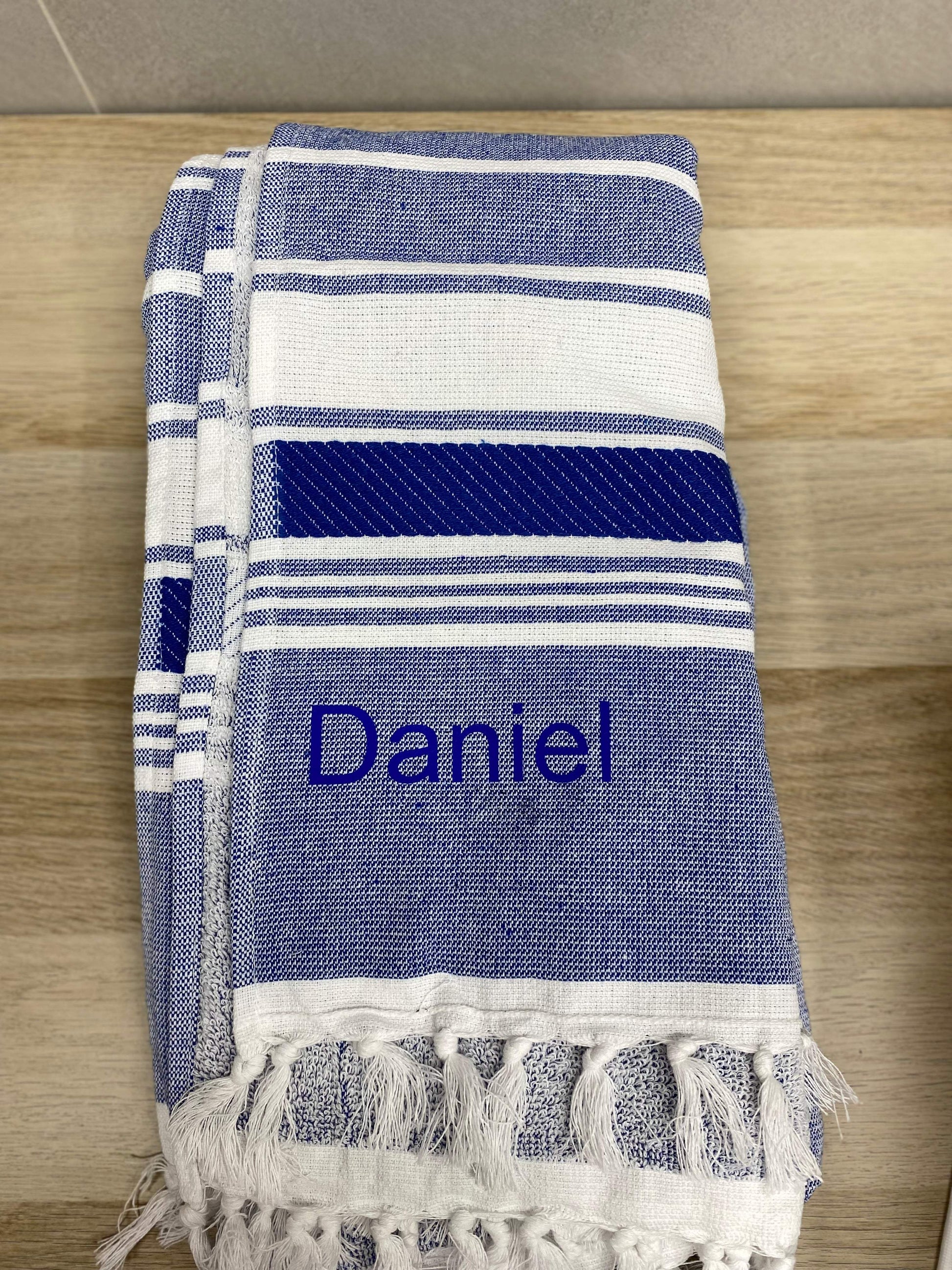 Toalla azul personalizada - REGALA AMOR