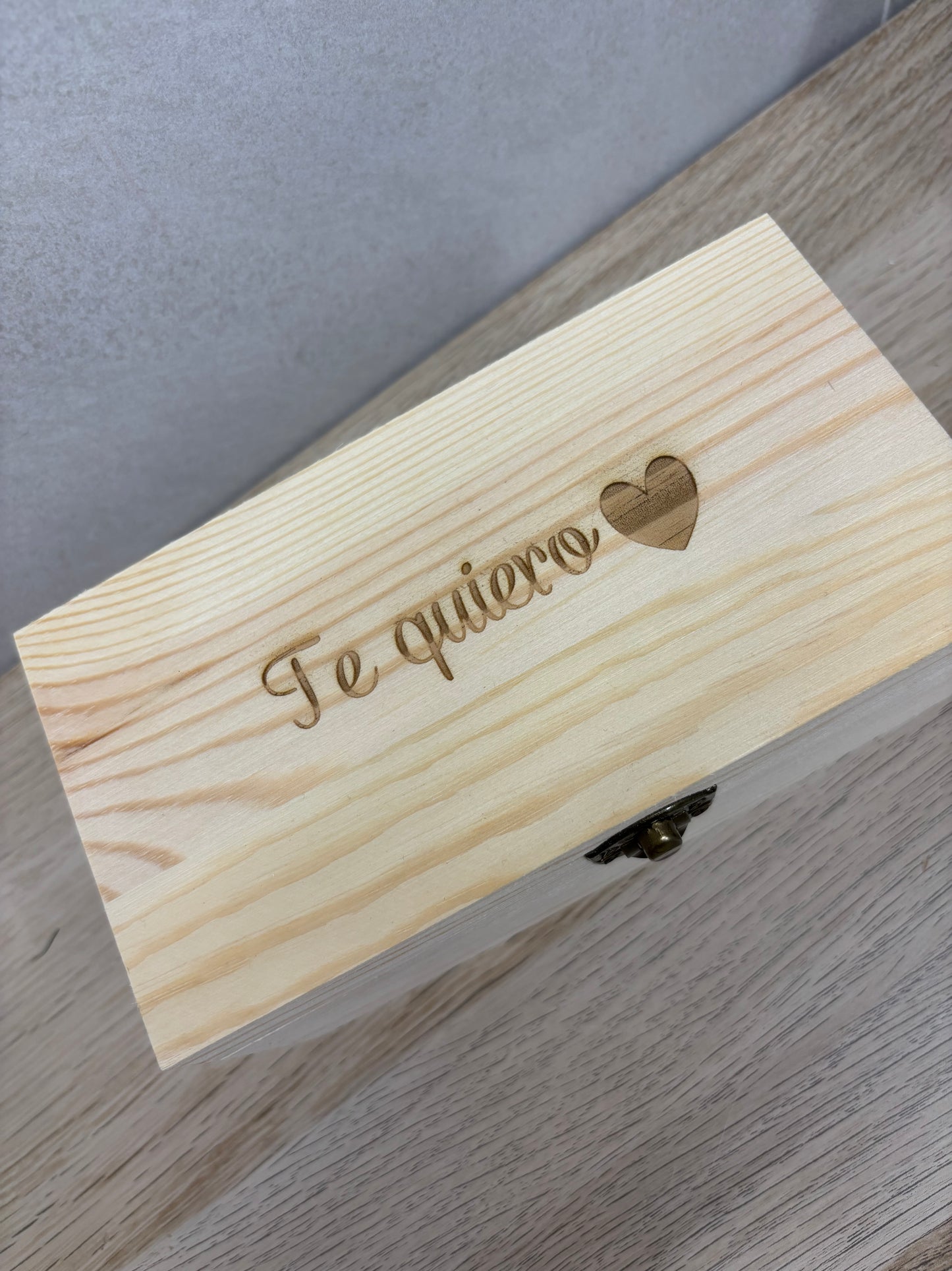 Caja para anillo personalizada