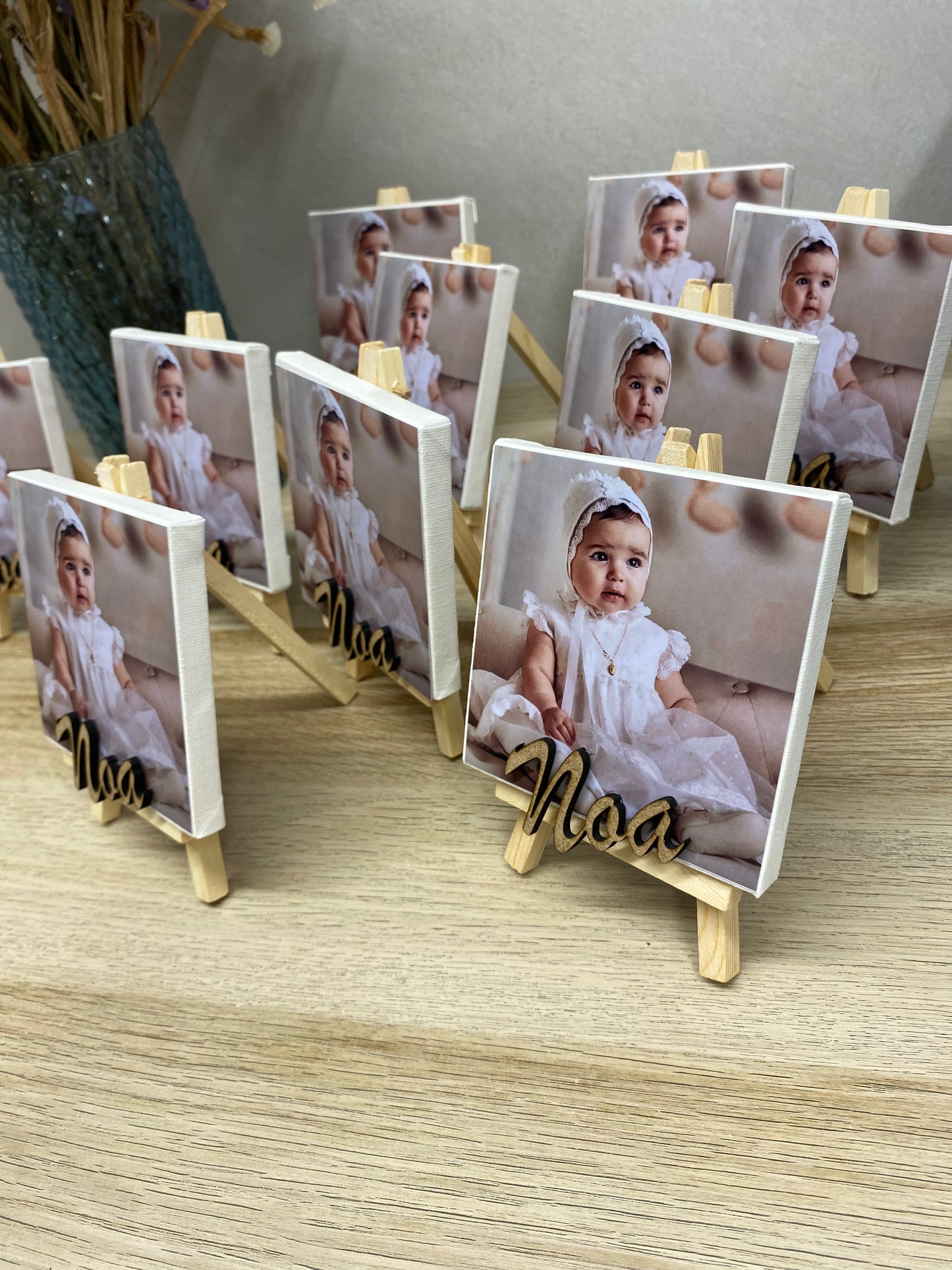 Caballete con foto para bautizo