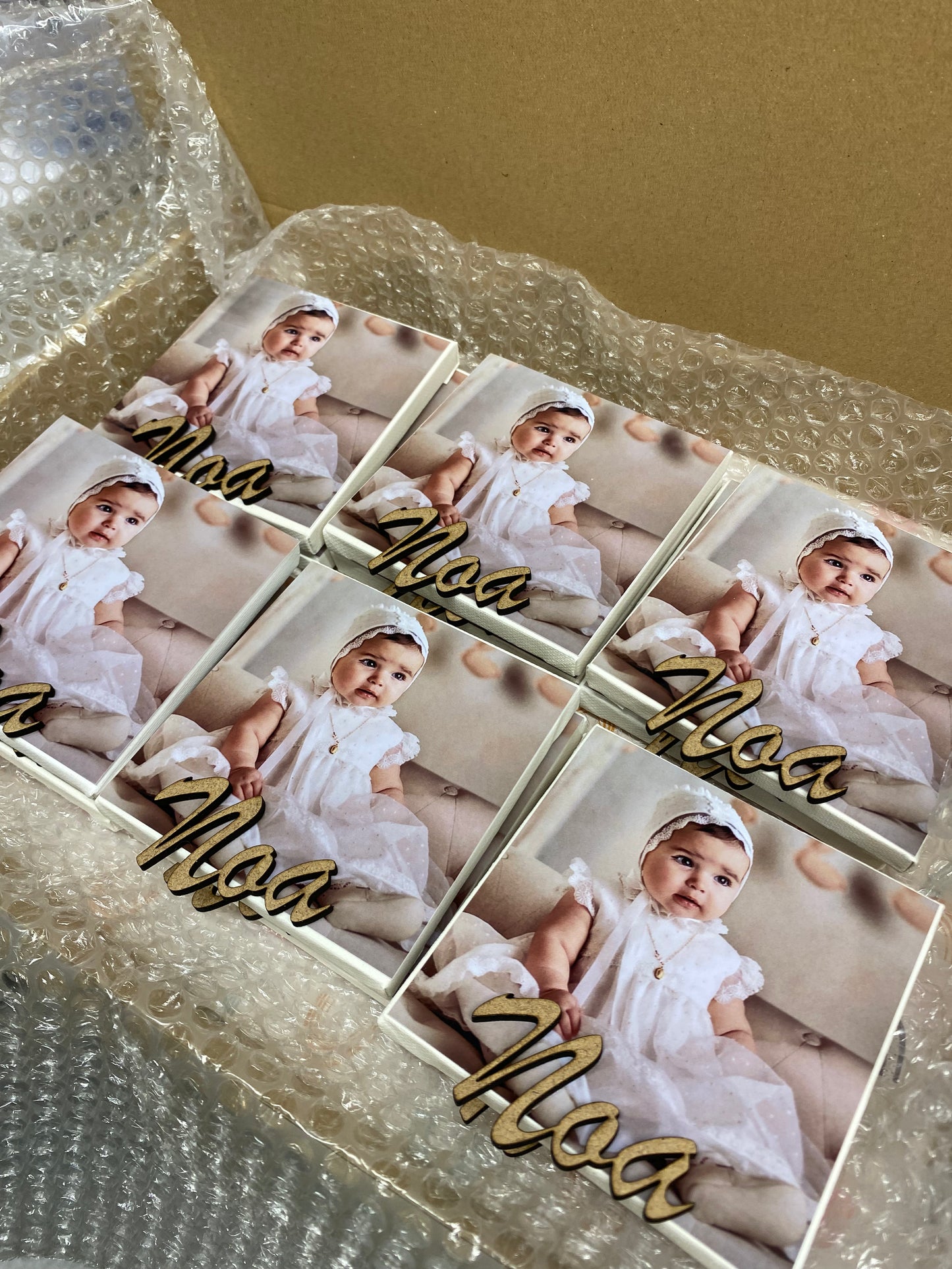 Caballete con foto para bautizo