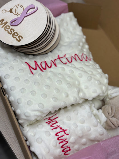 Pack bebe personalizado, manta doudou bordado y discos cumple mes