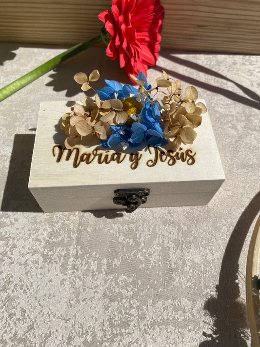 Caja para arras o porta alianzas