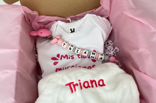 Pack Bebé – Chupetero, Body y Doudou Personalizado