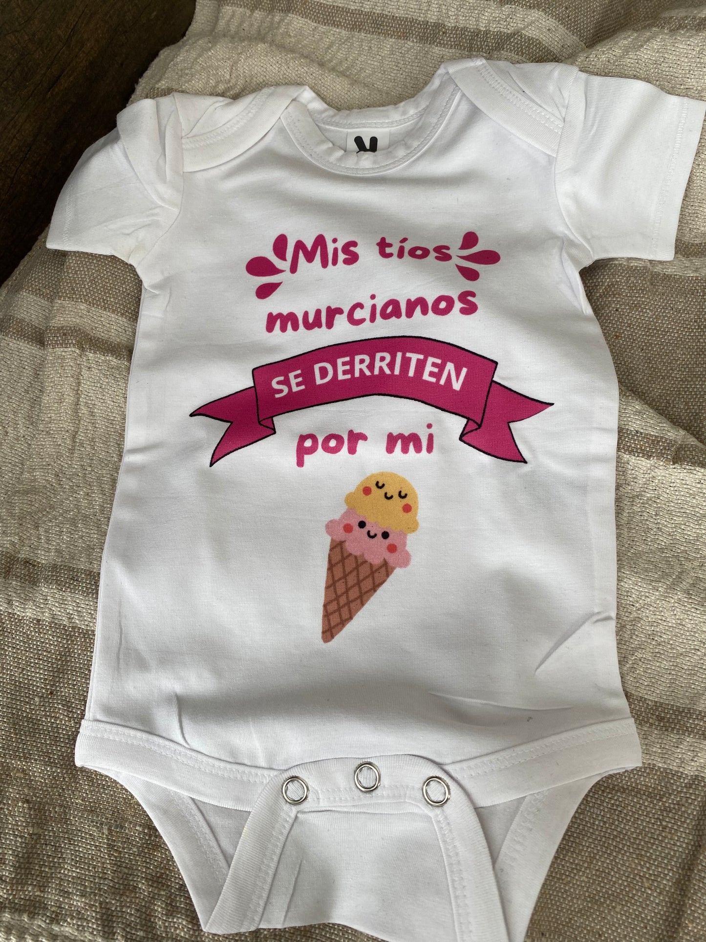 Pack Bebé – Chupetero, Body y Doudou Personalizado